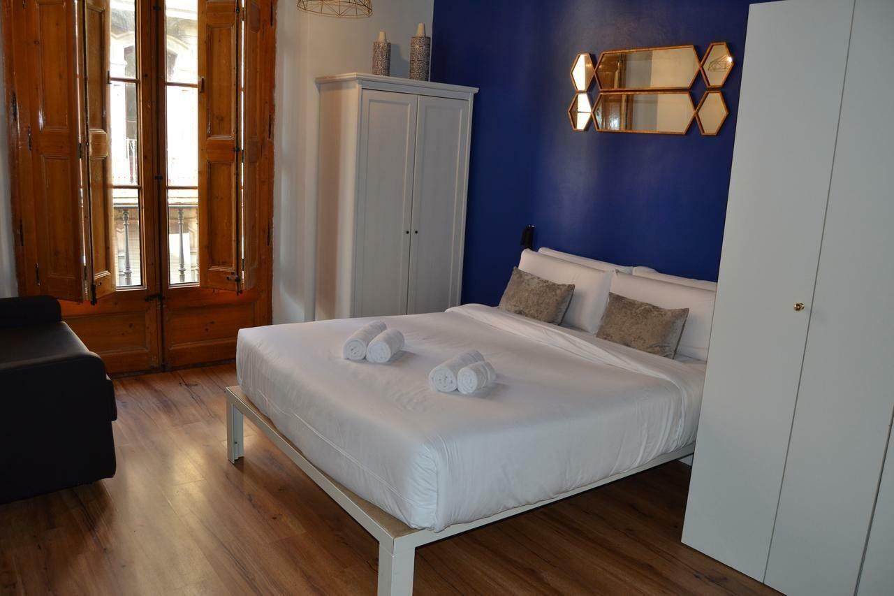 En Ferran By The Streets Hotell Barcelona Exteriör bild